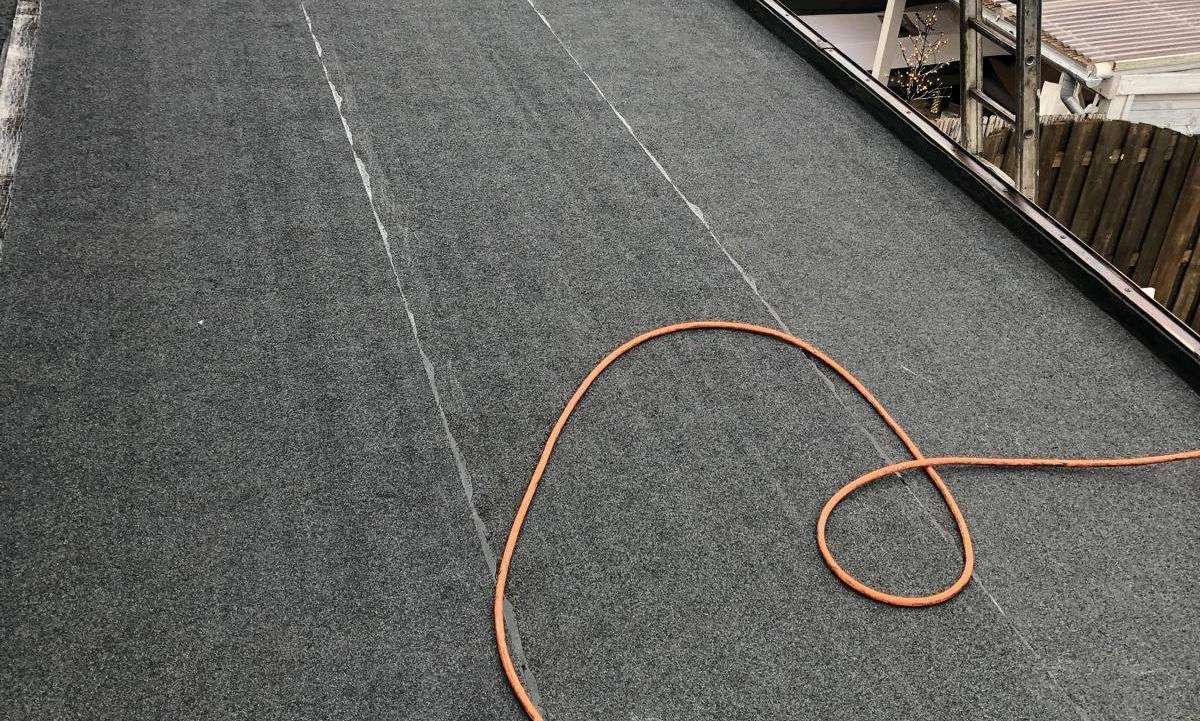 Nieuw bitumen dak aangelegd in Wijk en Aalburg