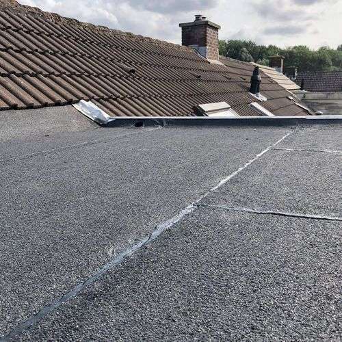 Nieuw plat dak gelegd in Wijk en Aalburg